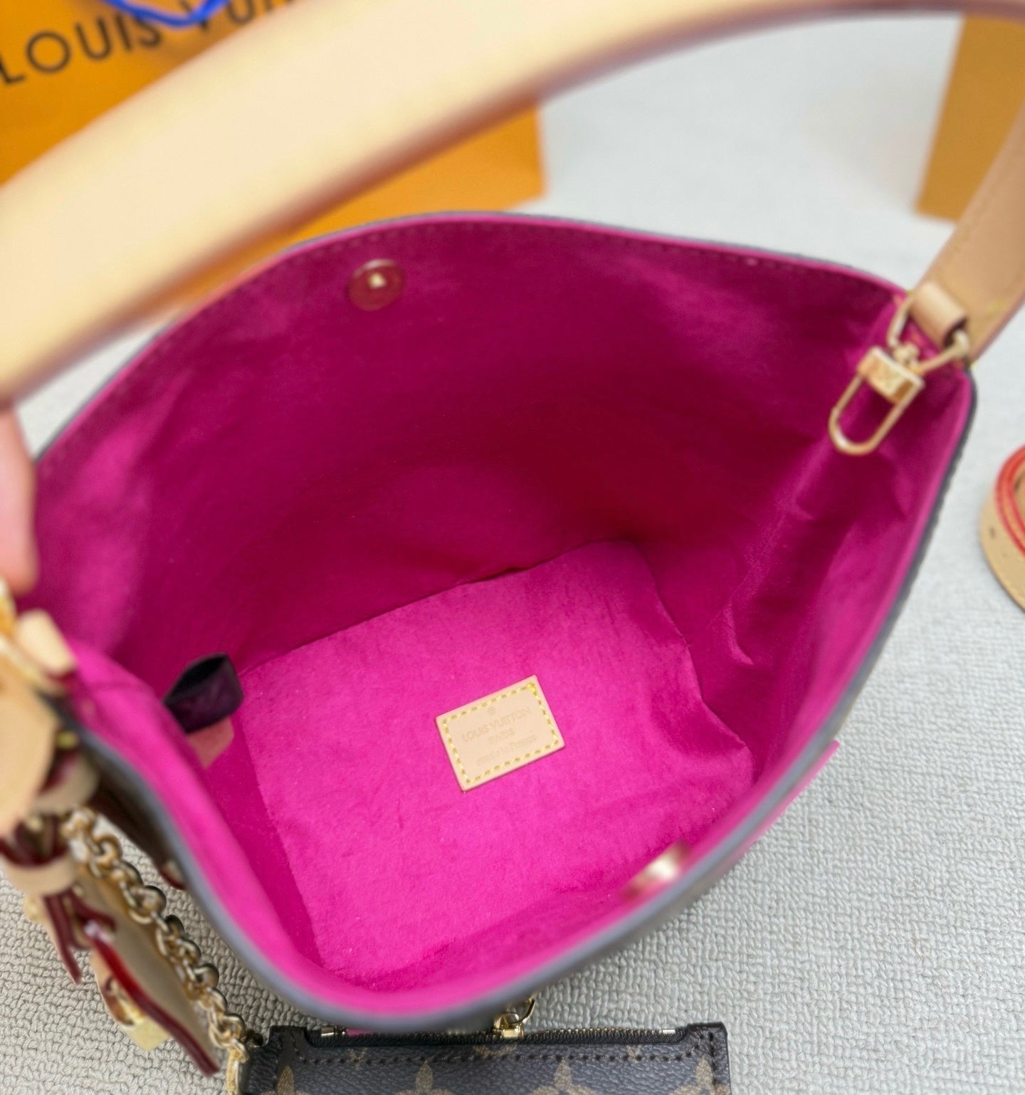 Serenityll™ 2001134 Luxury Bag 16*19cm