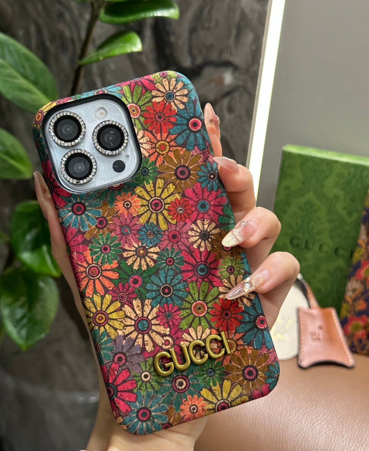 NEW Luxury CHRYSANTHEMUM IPHONE CASE