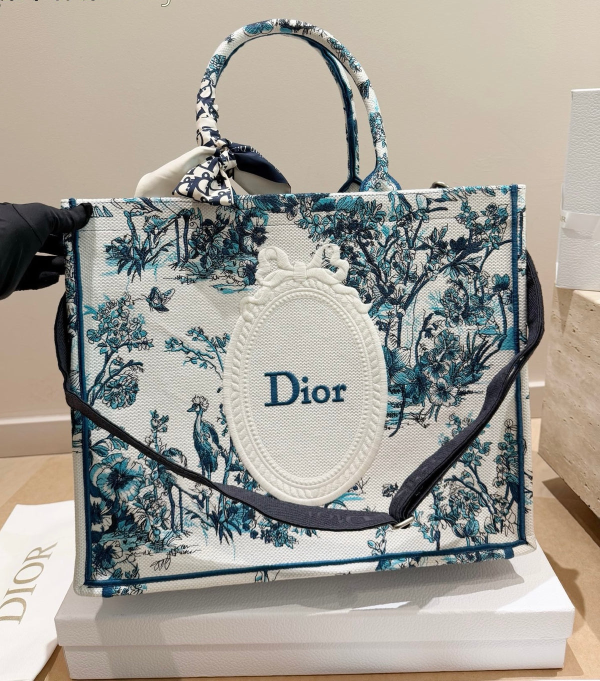 Serenityll™ 2001164 Luxury Bag