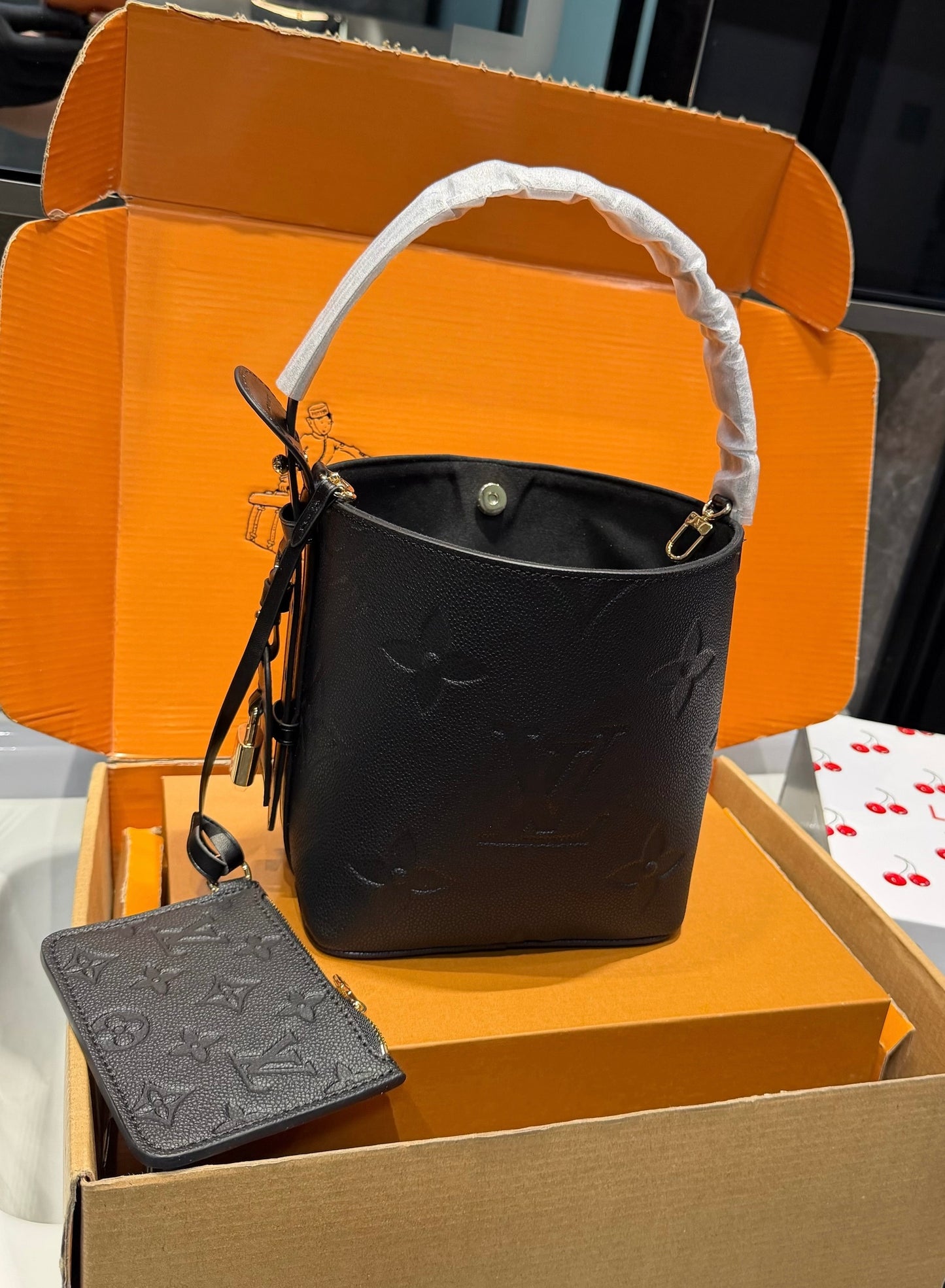 Serenityll™ 2001135 LV Bag 17*18cm