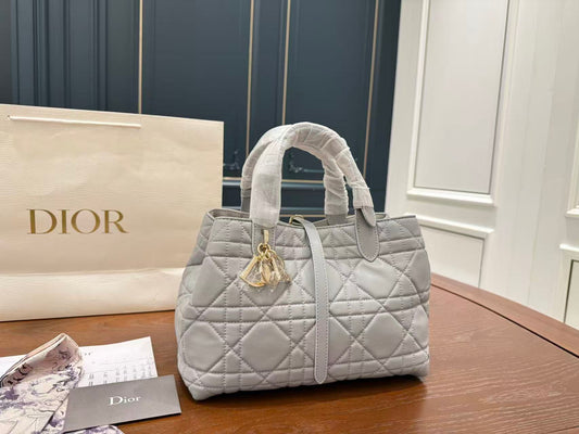 Serenityll™ 2001130 Luxury Bag